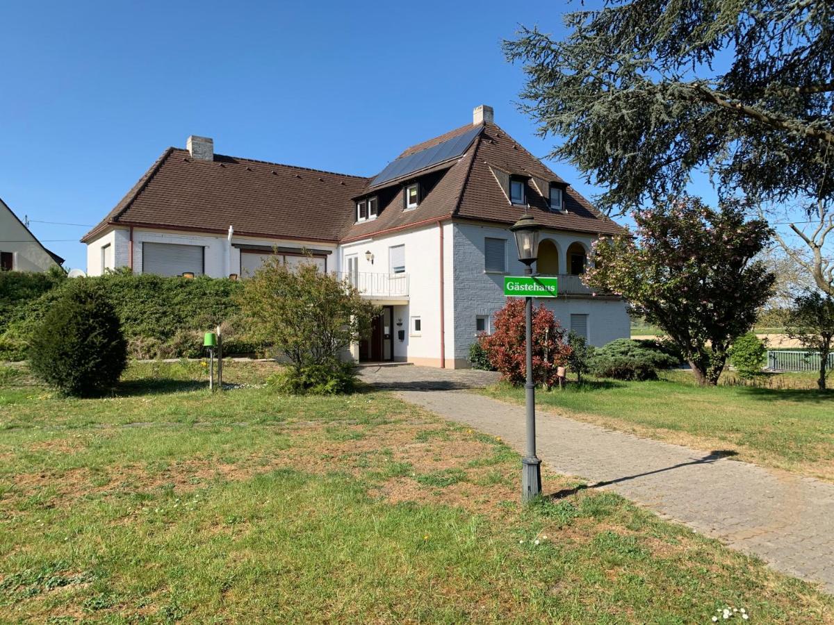 Gaestehaus An Der Rheinbruecke Altlussheim 外观 照片